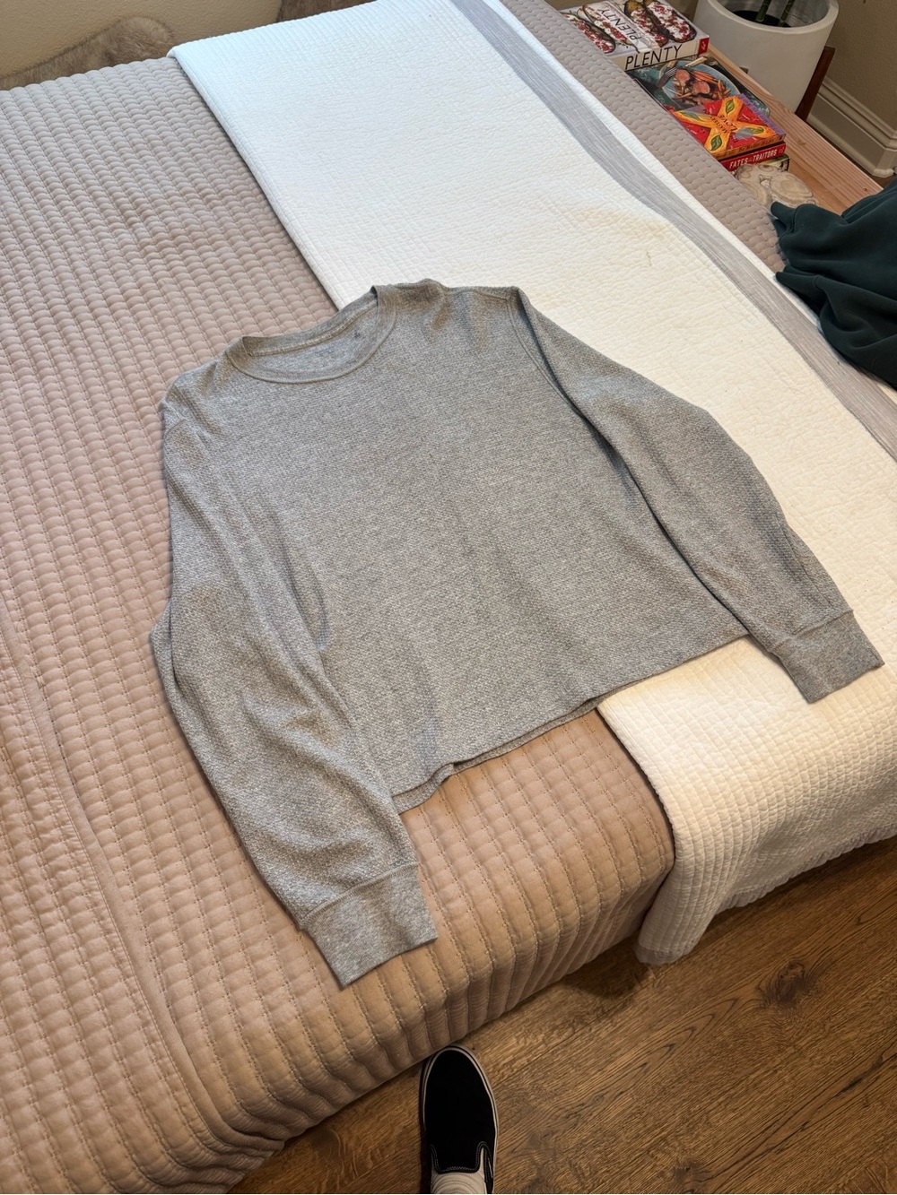 Abercrombie Men’s cropped waffle long sleeve